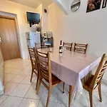 In 42932 Apartamento
