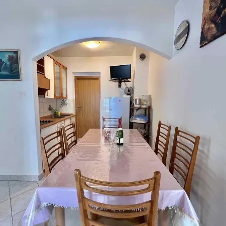 Appartement In 42932 Dramalj