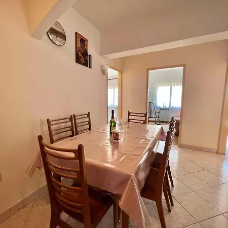 Appartement In 42932